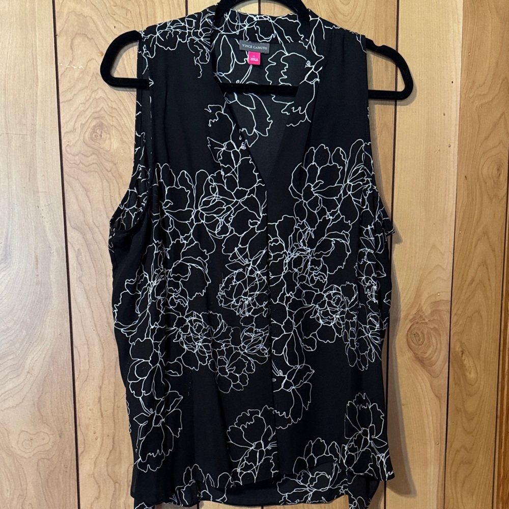 Vince Camuto Black and White Floral Blouse
